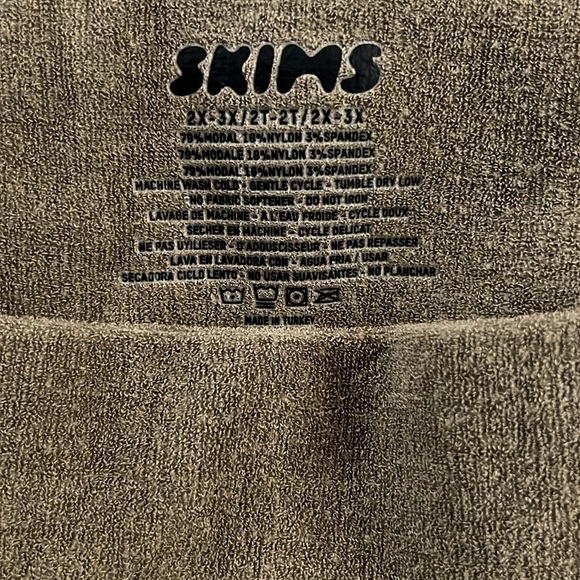 Skims - Terry Lounge - SEAMLESS SHORT SHORT in color Oxide - Picture 7 of 7